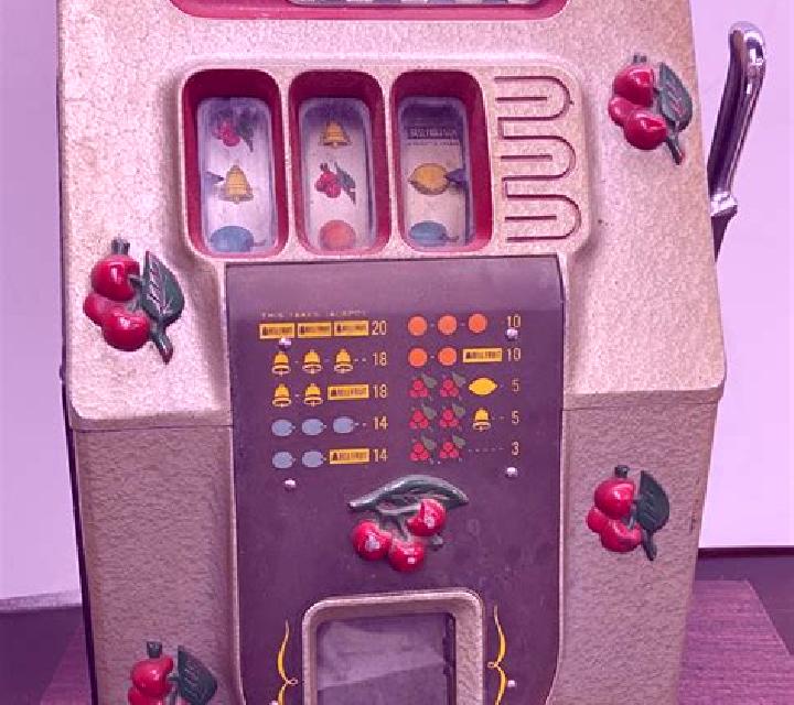 Bass Cash Diamond X UP slot machine