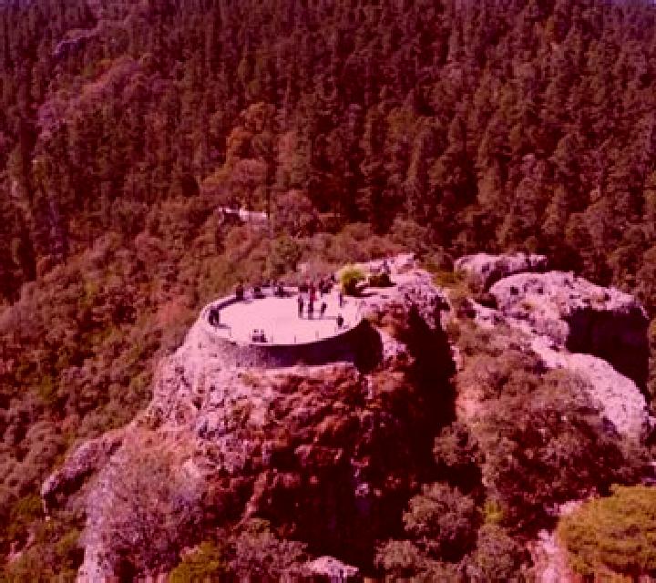 Into the Fay: Snowie slot machine