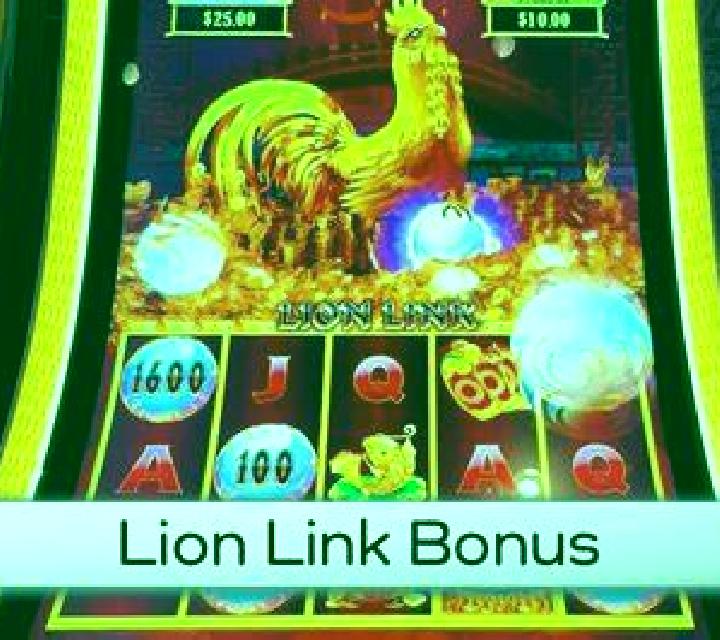 Lion Link Prosperous Rooster online slot