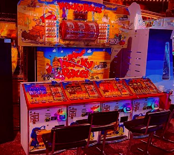 Wacky Waves slot machine