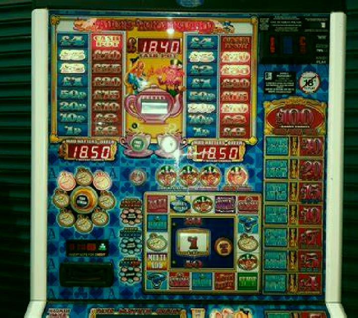 Wipeout slot machine
